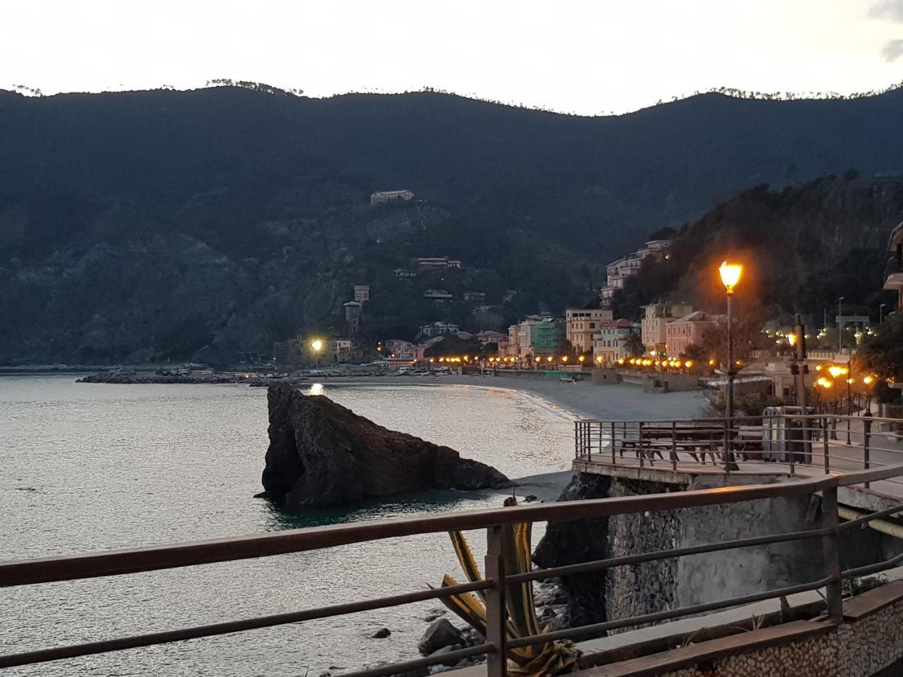 Stunning Seaview Apartment Monterosso al Mare Exterior foto